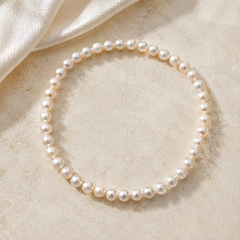 Classicé pearl stretch dog necklace - ivory faux pearls